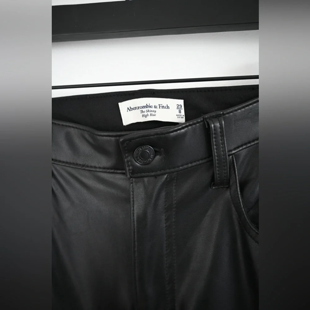 Abercrombie & Fitch “The skinny high rise” faux leather pants - Picture 7 of 8